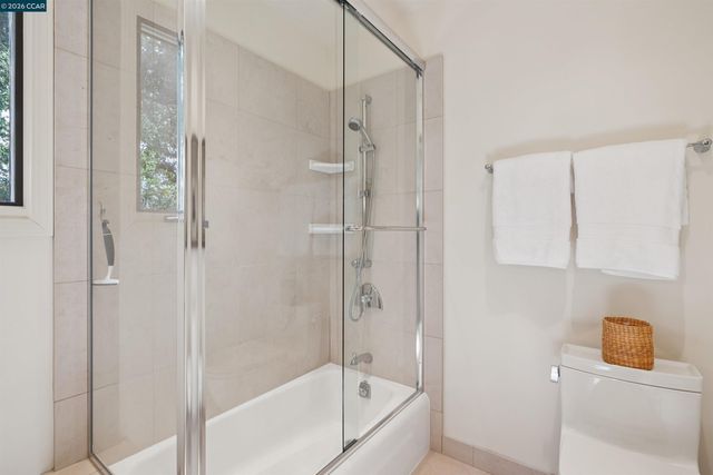 124 CAMINO SOBRANTE, Orinda, CA 94563