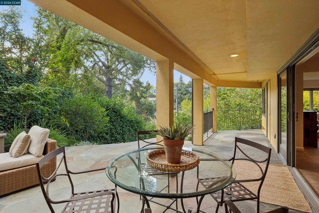124 CAMINO SOBRANTE, Orinda, CA 94563