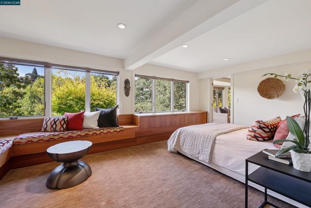 124 CAMINO SOBRANTE, Orinda, CA 94563