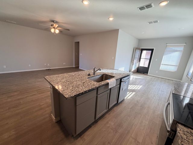 7721 95th Street, Lubbock, TX 79424