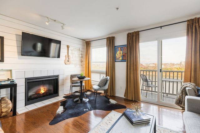 790 1st Ave, N, Nashville, TN 37201