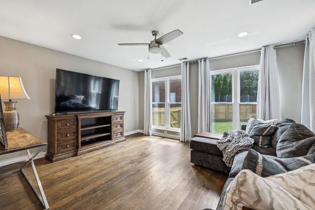 702 Periwinkle Cv, Franklin, TN 37064