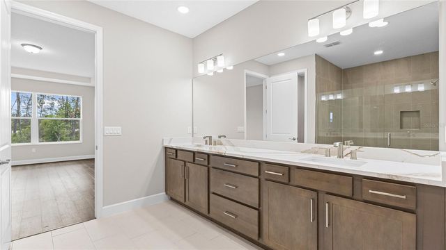 1293 TWIN FARMS COURT, Deland, FL 32724