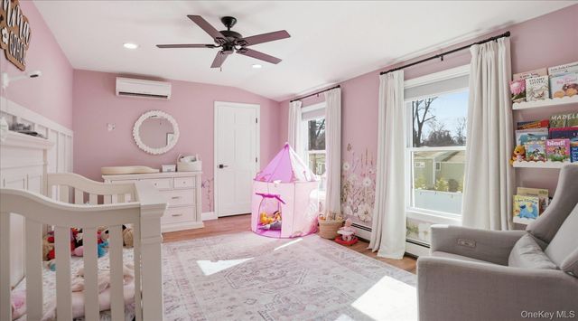 178 Geery Avenue, Holbrook, NY 11741