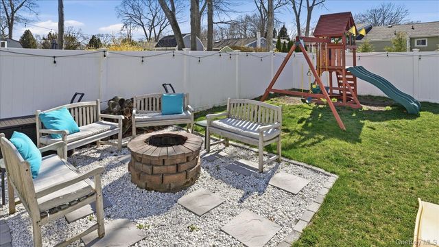 178 Geery Avenue, Holbrook, NY 11741