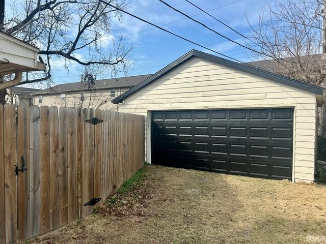 2904 Madison Avenue, Evansville, IN 47714