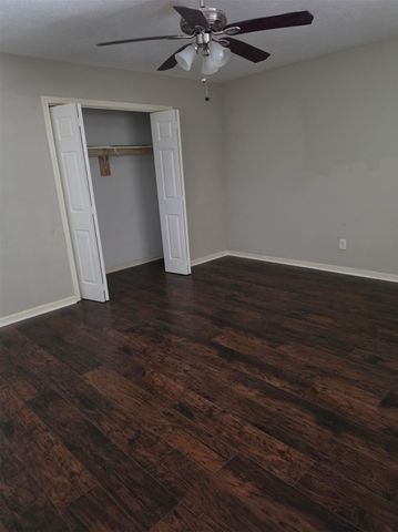 7316 Camino Real Street, Baytown, TX 77521