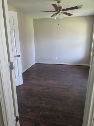 7316 Camino Real Street, Baytown, TX 77521