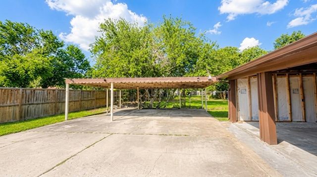 7316 Camino Real Street, Baytown, TX 77521