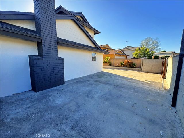 835 E Claude Street, Carson, CA 90746