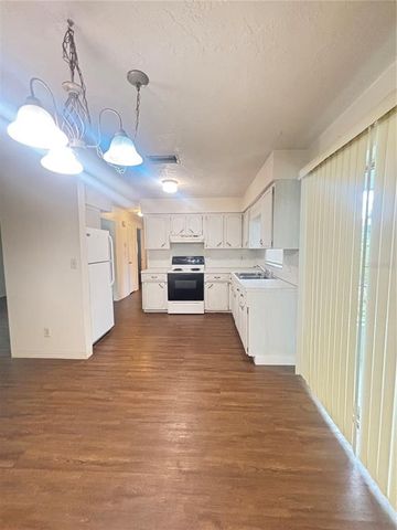 2785 PINEHURST AVENUE, Belleair Bluffs, FL 33770