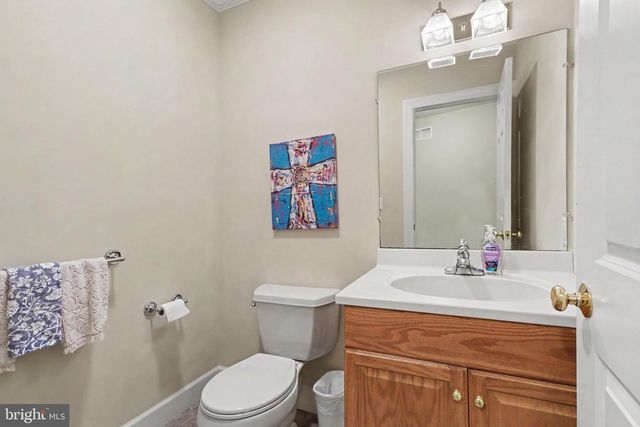 20 WHITE PINE DR, Hershey, PA 17033