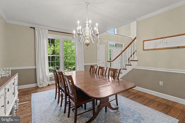 20 WHITE PINE DR, Hershey, PA 17033