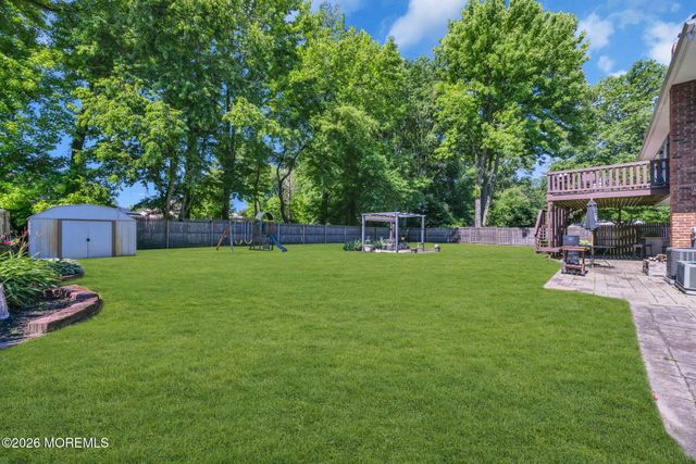 62 Warren Place, Middletown, NJ 07748