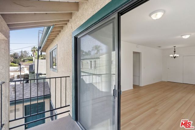 5429 Troost 4, Valley Village, CA 91601