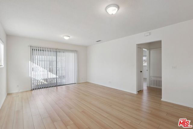 5429 Troost 4, Valley Village, CA 91601