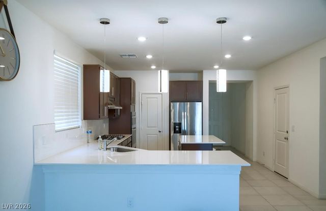 6841 Toll Mountain Street, North Las Vegas, NV 89086