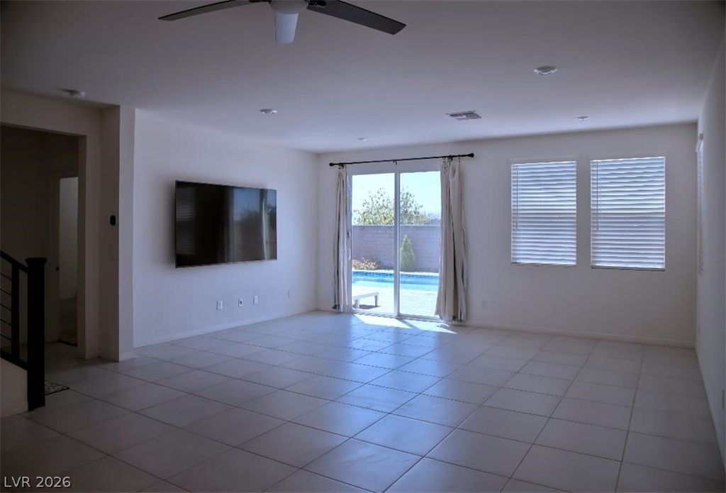 6841 Toll Mountain Street, North Las Vegas, NV 89086