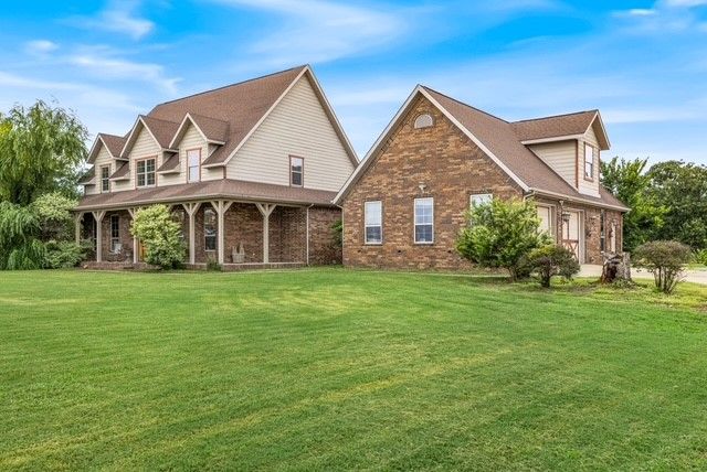 12713 Pleasant Valley Road, Gentry, AR 72734