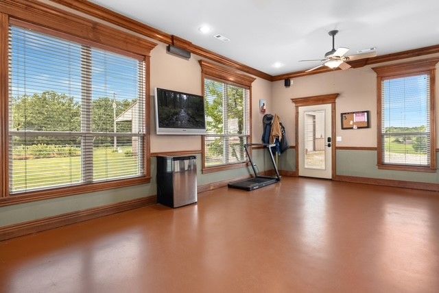 12713 Pleasant Valley Road, Gentry, AR 72734