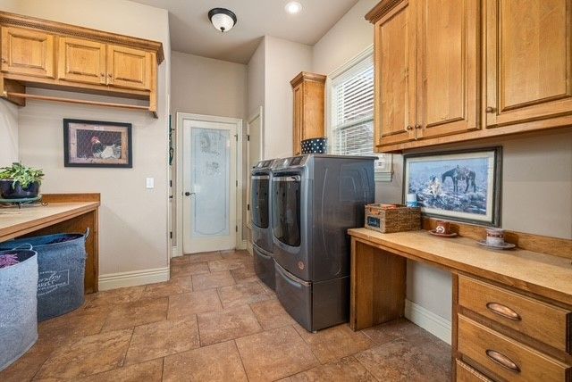 12713 Pleasant Valley Road, Gentry, AR 72734
