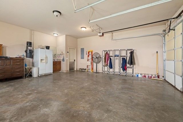 12713 Pleasant Valley Road, Gentry, AR 72734