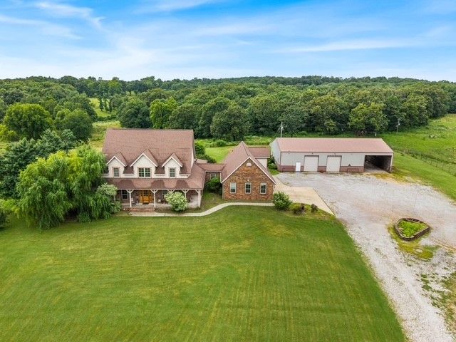 12713 Pleasant Valley Road, Gentry, AR 72734