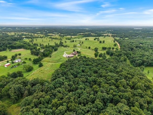 12713 Pleasant Valley Road, Gentry, AR 72734