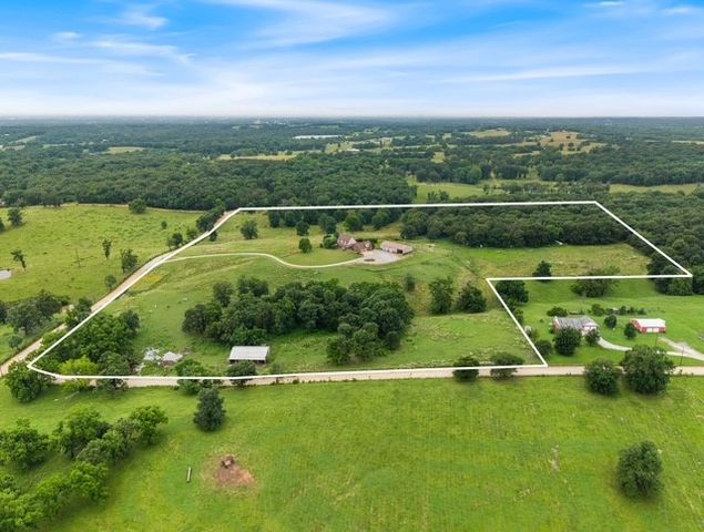 12713 Pleasant Valley Road, Gentry, AR 72734