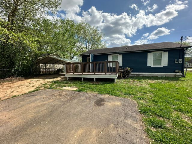 130 E St, Clarksville, TN 37042