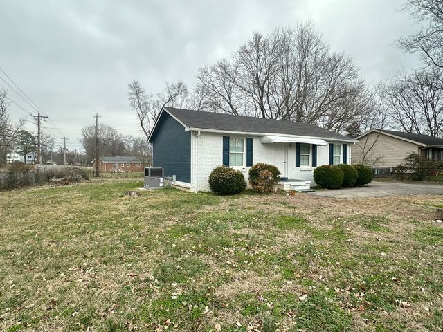 130 E St, Clarksville, TN 37042