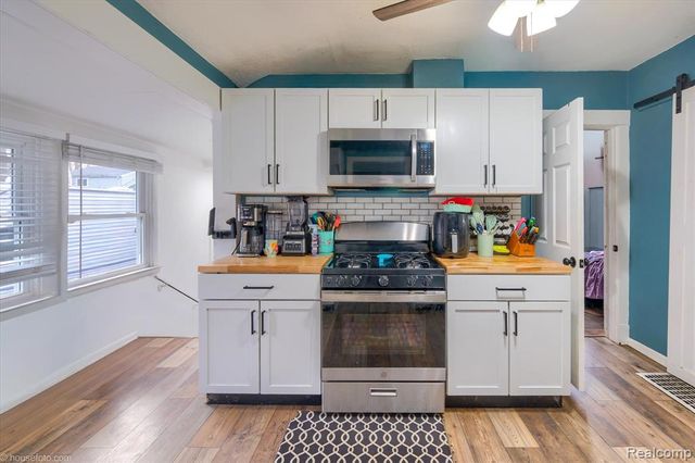 1115 Litchfield Street, Bay City, MI 48706