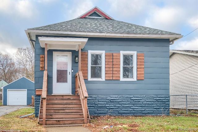 1115 Litchfield Street, Bay City, MI 48706