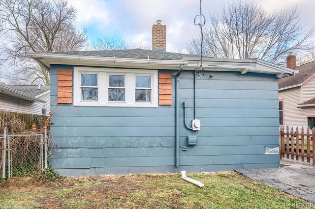 1115 Litchfield Street, Bay City, MI 48706