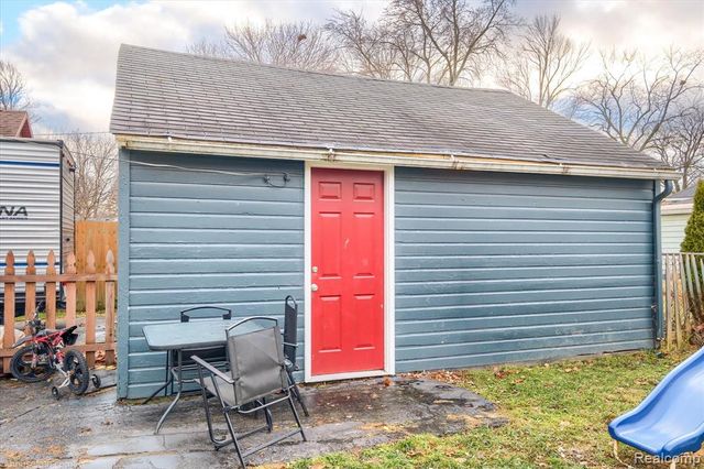 1115 Litchfield Street, Bay City, MI 48706