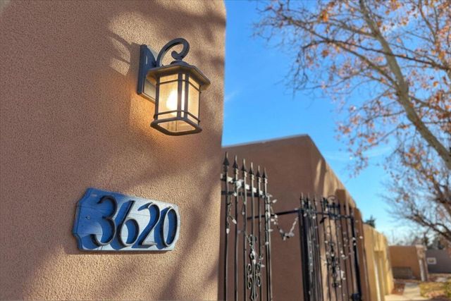3620 Mary Ellen Street NE, Albuquerque, NM 87111
