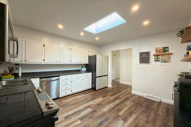 3620 Mary Ellen Street NE, Albuquerque, NM 87111