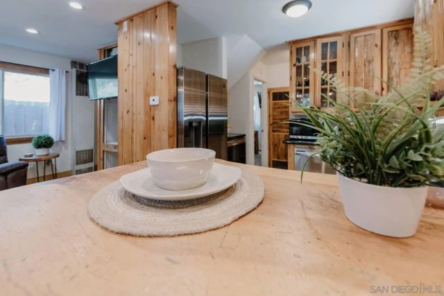 1027 W Country Club Blvd, Big Bear City, CA 92314