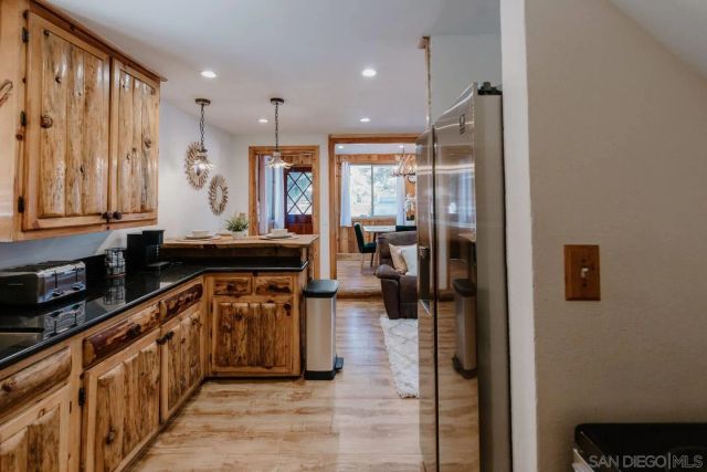 1027 W Country Club Blvd, Big Bear City, CA 92314