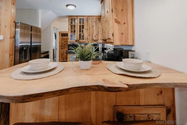 1027 W Country Club Blvd, Big Bear City, CA 92314