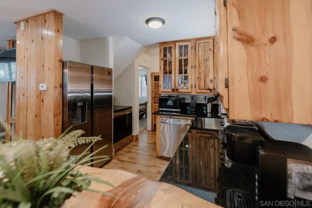 1027 W Country Club Blvd, Big Bear City, CA 92314