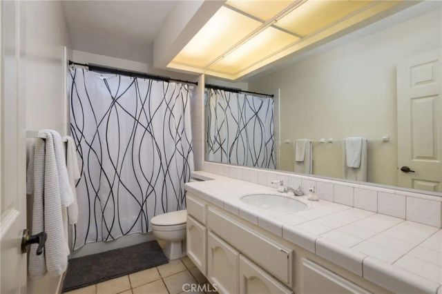 25582 Rangewood Road, Laguna Hills, CA 92653