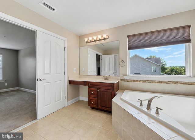 24318 MILEY DR, Hollywood, MD 20636