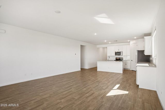 32094 N BUCKAROO Road, San Tan Valley, AZ 85140