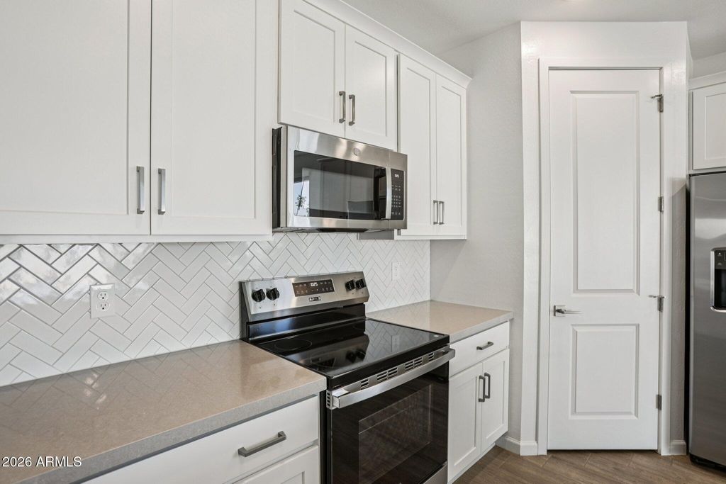 Image 11 of property listing at 32094 N BUCKAROO Road, San Tan Valley, AZ 85140