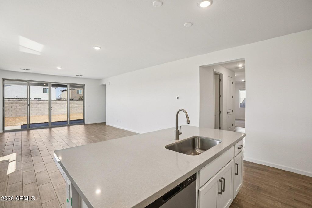 Image 12 of property listing at 32094 N BUCKAROO Road, San Tan Valley, AZ 85140