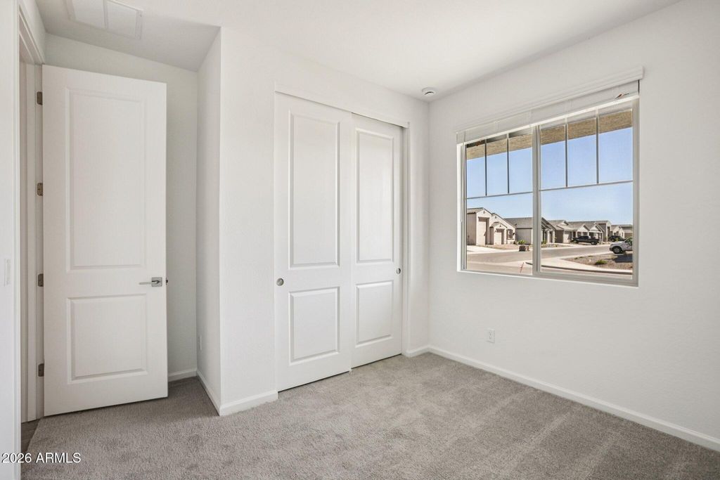 Image 13 of property listing at 32094 N BUCKAROO Road, San Tan Valley, AZ 85140