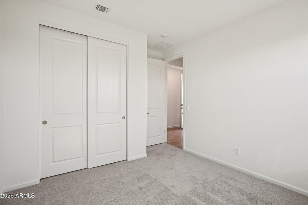 Image 17 of property listing at 32094 N BUCKAROO Road, San Tan Valley, AZ 85140