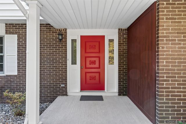 19 Livingston Court, Woodstock, NY 12498