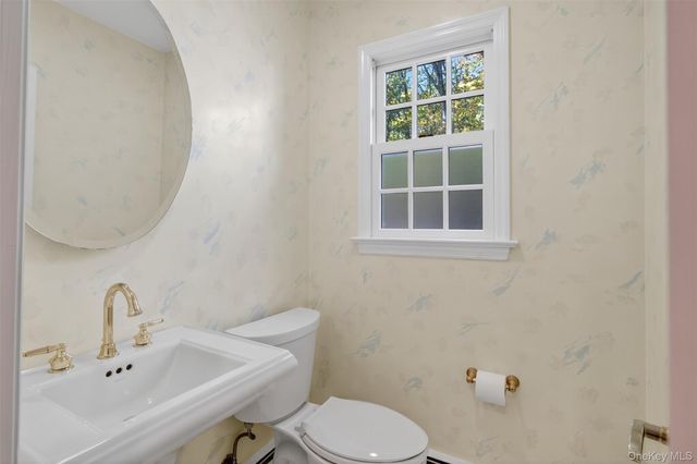 19 Livingston Court, Woodstock, NY 12498